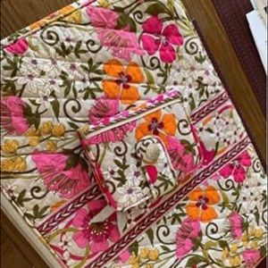 Verá Bradley Laptop Case and wallet